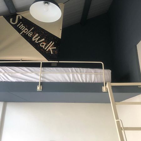 Simple Walk Guest House 小公寓 Tainan Exterior foto